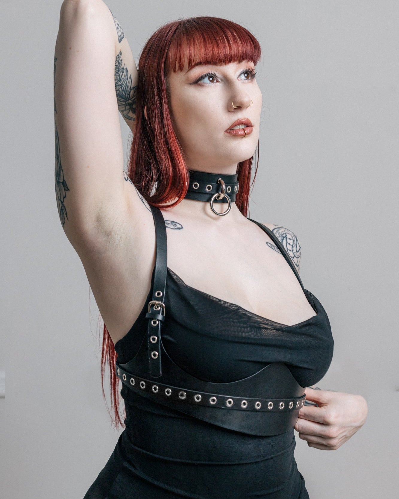 Eyelet open bra harness