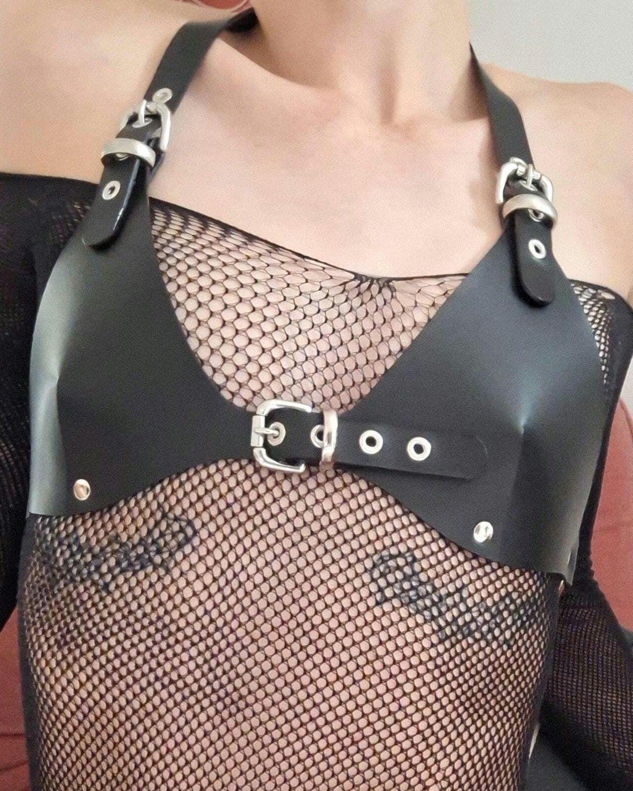 Eyelet buckle bra