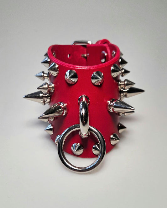 Heavy spiked o-ring curve cuff