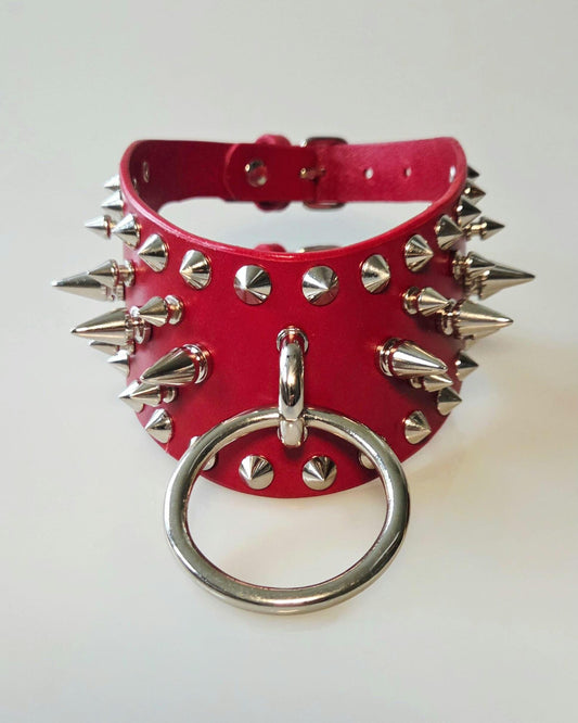 Heavy spiked o-ring curve collar