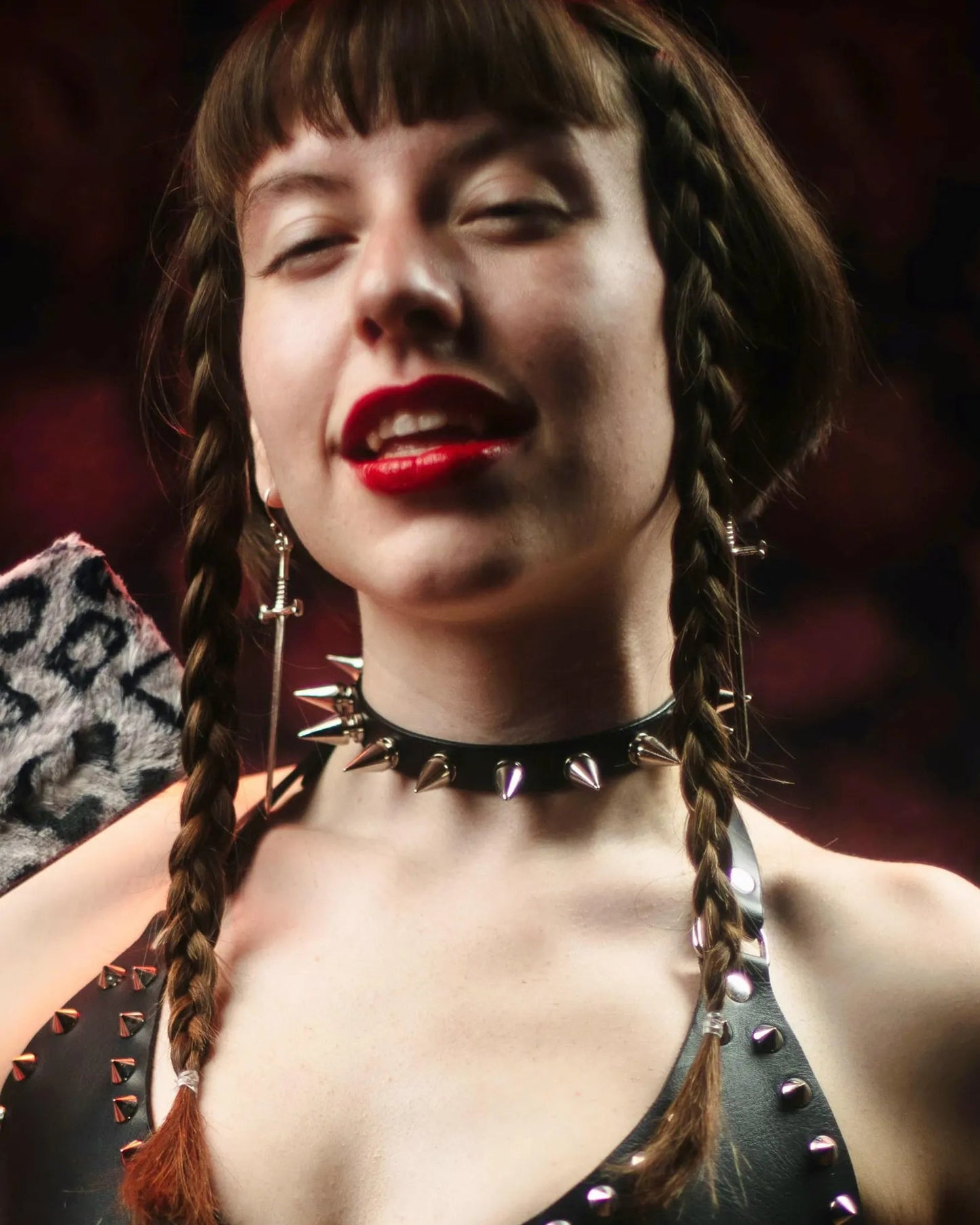 Slim spiked collar